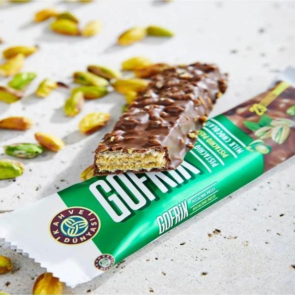 Kahve Dünyası Antep Fıstığı Ezmeli Ve Antep Fıstığı Parçalı Sütlü Çikolata Gofrik 33 Gr X (24 Adet) Toplam(792 Gr) - Image 1