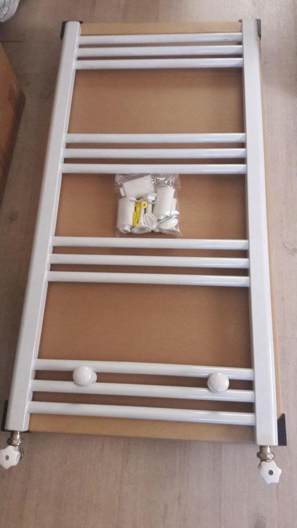 Simaş Havlupan 500 x 1100 Beyaz 15 Borulu Havlupan 2 Adet Radyatör Vanası Beyaz - Image 1