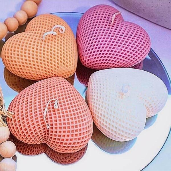 Ayd 3'lü Orta Boy Kalp Seti Canlı Renkler %100 Doğal Soya Wax Ananas Kokulu Mum&candle - Image 1