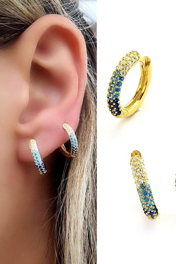 Mavi Geçişli Zirkon Taşlı 925ayar Gümüş Üzerine Altın Kaplama Luxury Tasarım Bombeli Halka Küpe 1.5cm - Image 1