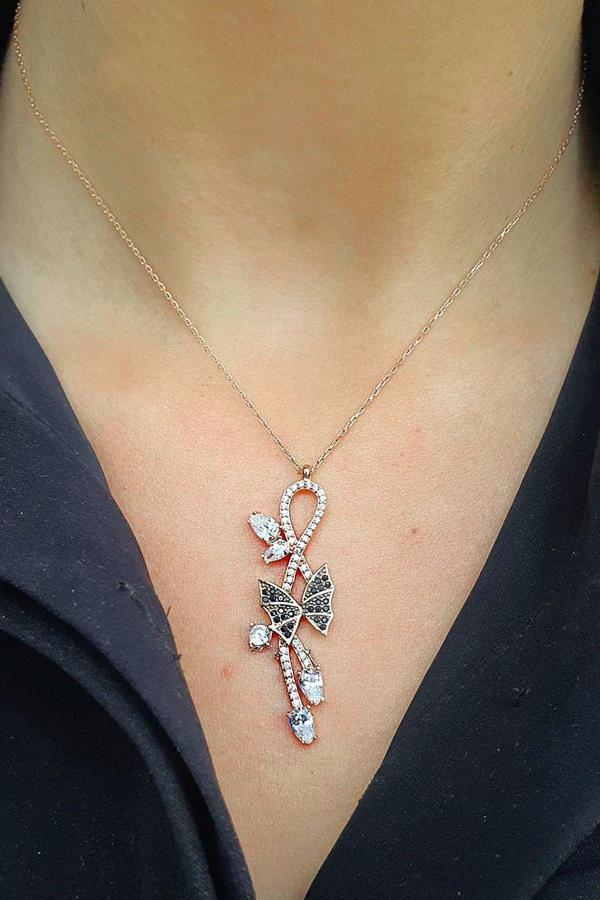 Oniks Zirkon Taşlı 925 ayar Gümüş Rose Kolye - Image 1