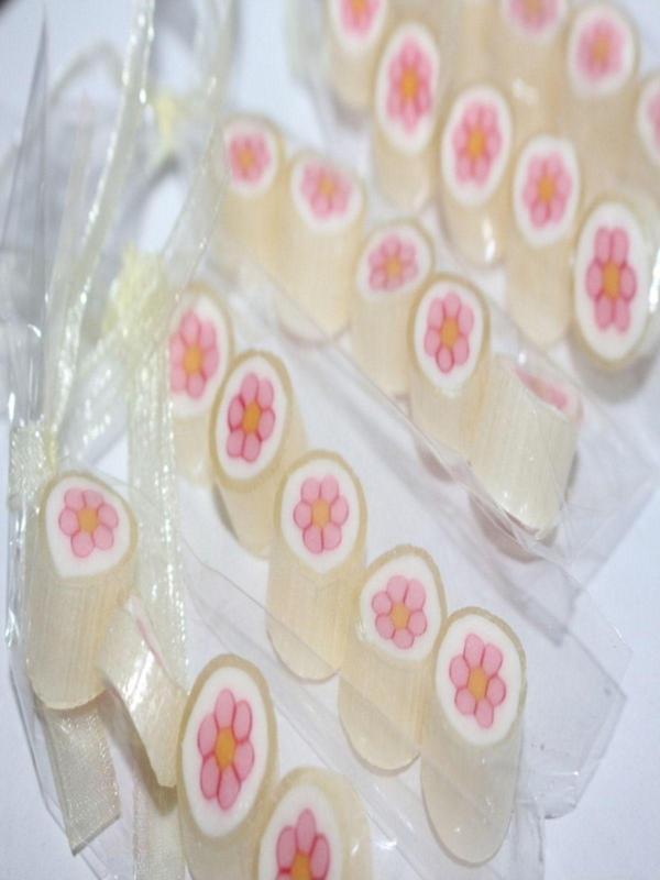 Şekerci Yaşar Pembe Çiçek Parmak Lolly 12 Adet - Image 1