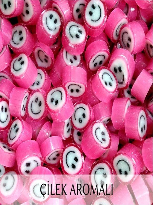 Şekerci Yaşar Pembe Gülenyüz Desenli Akide Şekeri 100 Gr - Image 1