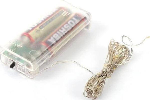 SÜSLEME LEDİ 5 MT GÜN IŞIĞI PİLLİ PERİ LED 2 AD AA - Image 1