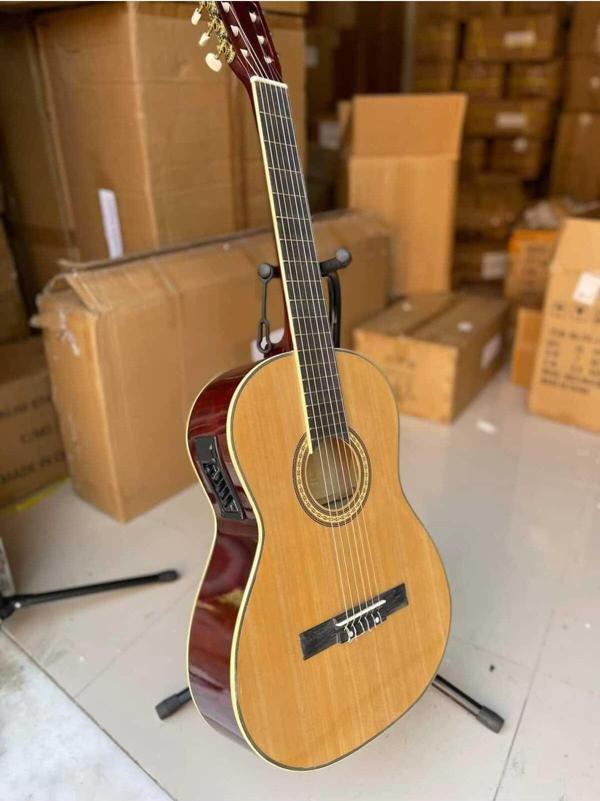 LONGA Lq44C Model Elektro Klasik Gitar-Kılıf Pena Hediyeli - Image 1