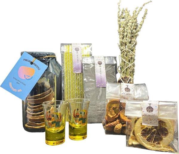 Guruyemiş Box Sarı Parti Kutusu Ve Kokteyl Hazırlama Kiti Doğum Günü Sevgililer Günü Hediye Seti - Image 1