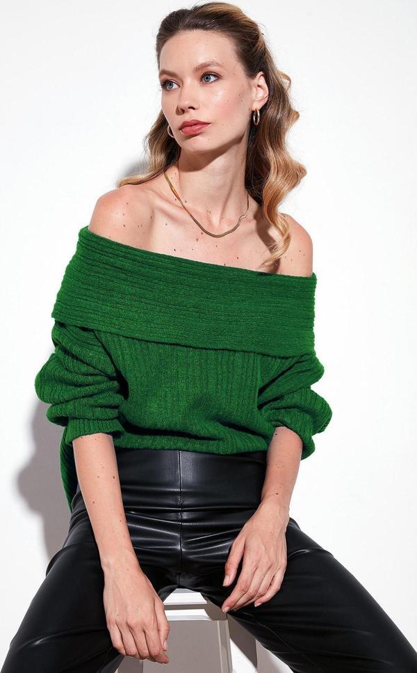 Lela Standart Fit Madonna Yaka Triko Bayan Kazak 4615216 BENETTON - Image 1