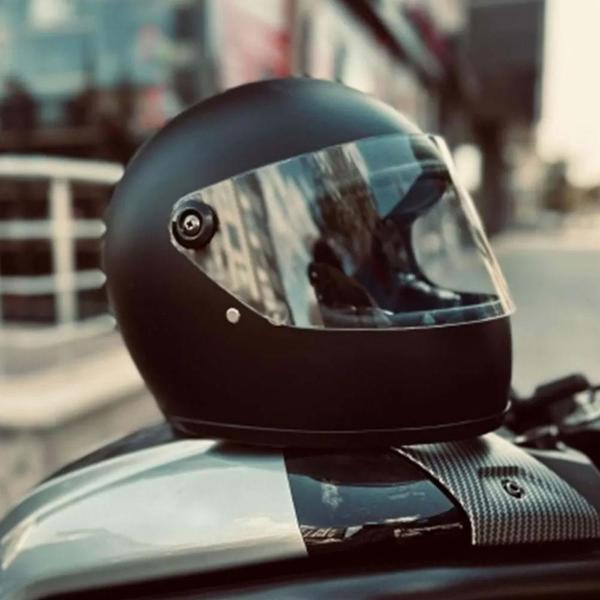 Pro Helmets FX-V Kapalı Motosiklet Kaskı - Image 1