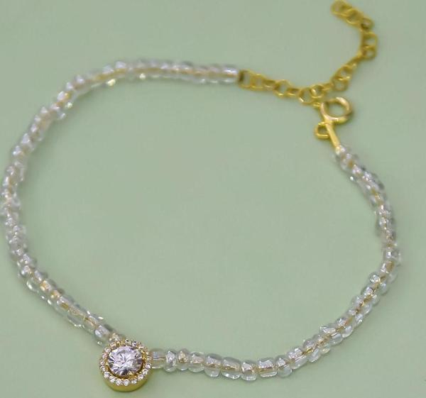 925 Ayar Gümüş Gold Kaplama Beyaz Boncuklu, Tek Taşlı Bileklik - Image 1