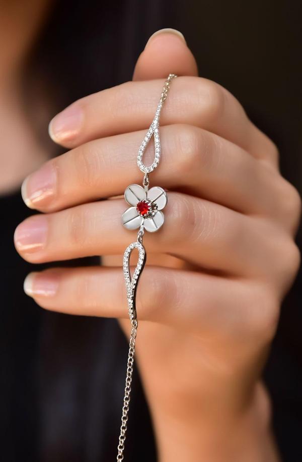 925 Ayar Gümüş Rodyum Kaplama Temmuz Ayı Doğum Taşlı Şans Dört Yapraklı Yonca Bileklik - Image 1