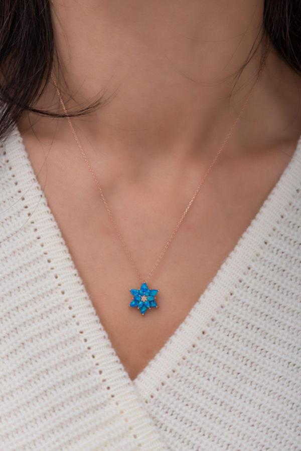 925 Ayar Açık Mavi Opal Taşlı Gümüş Lotus Kolye - Image 1