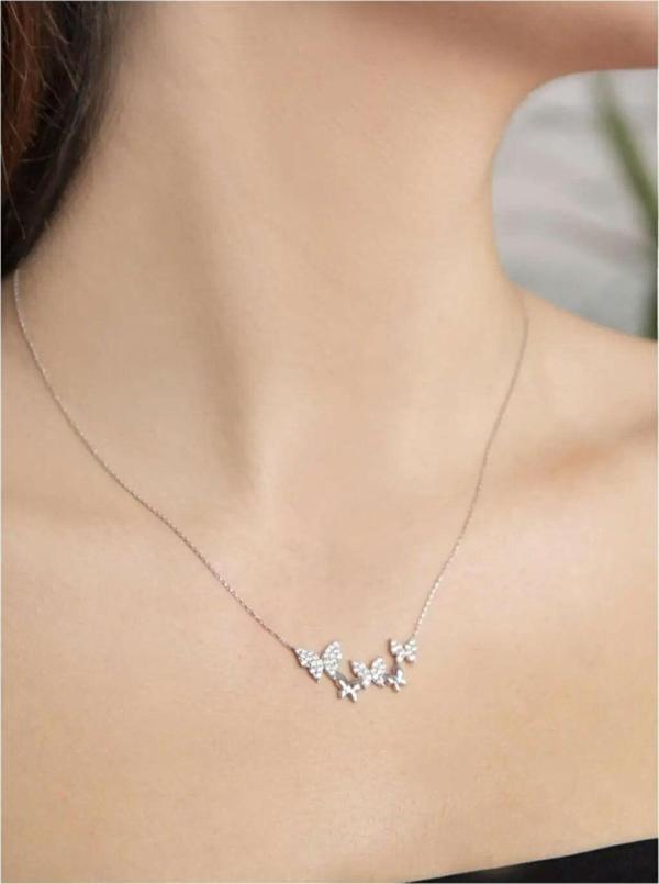 925 Ayar Beyaz Taşlı Gümüş Sıralı Kelebek Kolye - Image 1