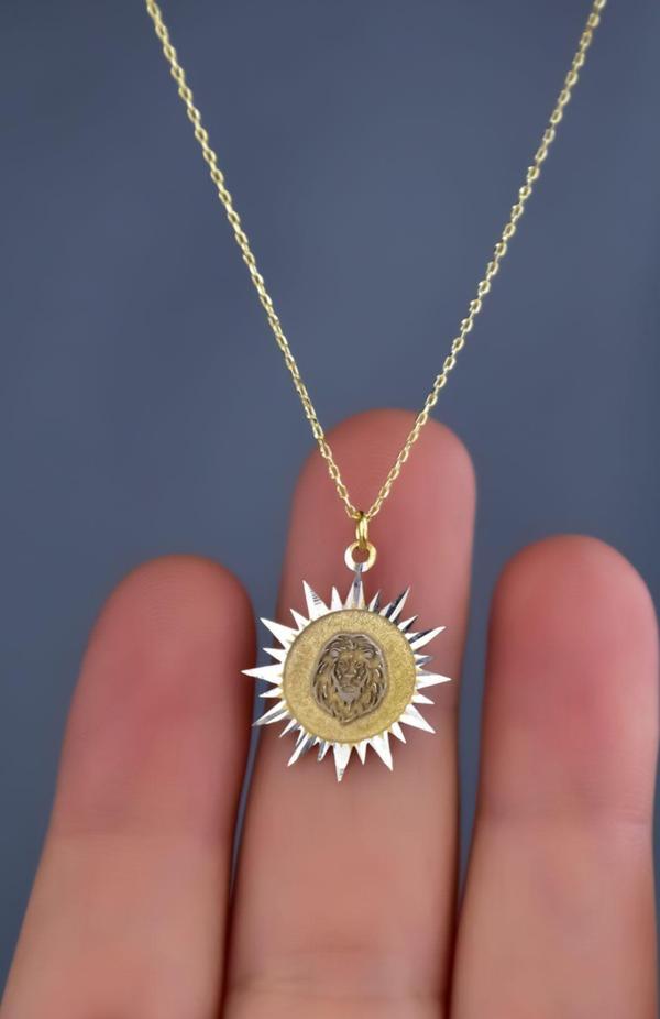 925 Ayar Gümüş Gold Rodyum Kaplama Aslan Kristal Kesim Güneş Plaka Kolye - Image 1