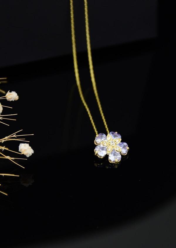 925 Ayar Gümüş Gold Kaplama Lila Taşlı Unutma Beni Çiçeği Kadın Kolye - Image 1