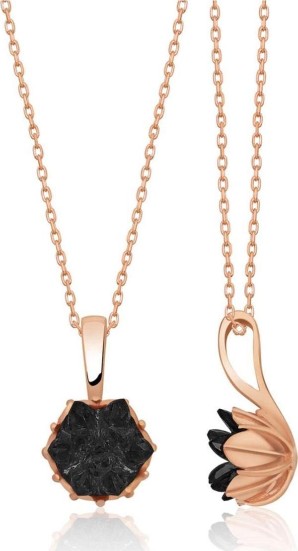 Lotus Çiçeği Siyah Taşlı Kadın Kolyesi Uvps100549 - Image 1
