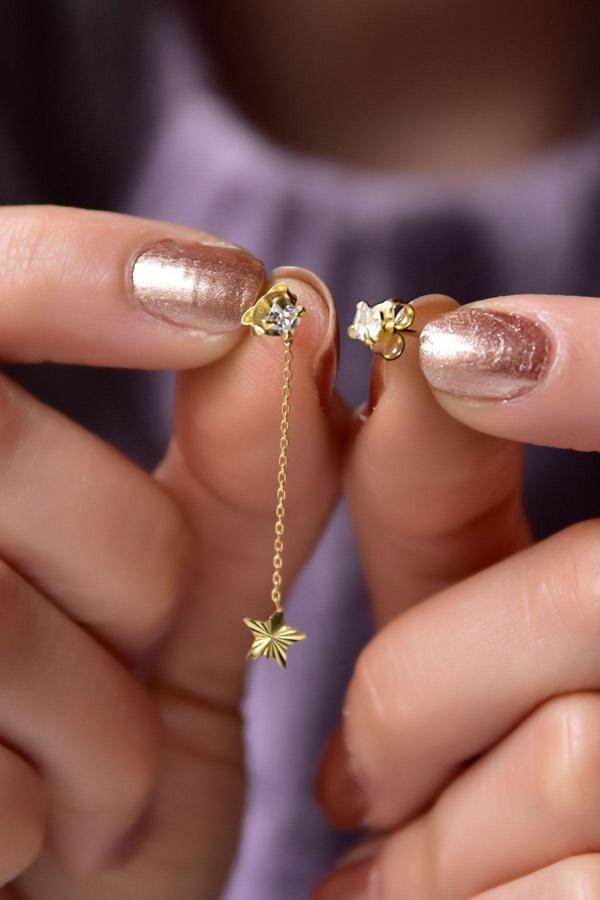 925 Ayar Gümüş Gold Kaplama Kalemli Zincir Yıldız Ve Tektaş Küpe - Image 1