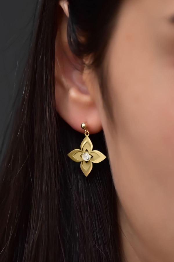 925 Ayar Gümüş Gold Kaplama Nisan Doğum Taşı Lilyum Çiçeği Çivili Top Sallantılı Küpe - Image 1