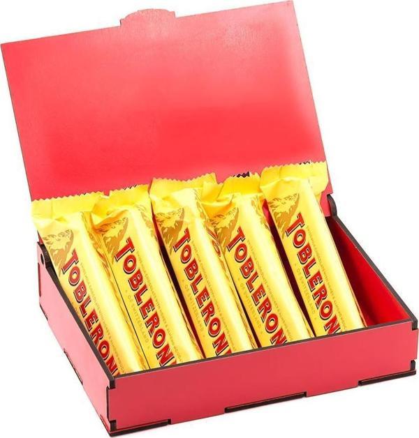 Sevdiklerinize Özel Kırmızı Ahşap Hediye Kutusunda 5 Adet Toblerone - Image 1