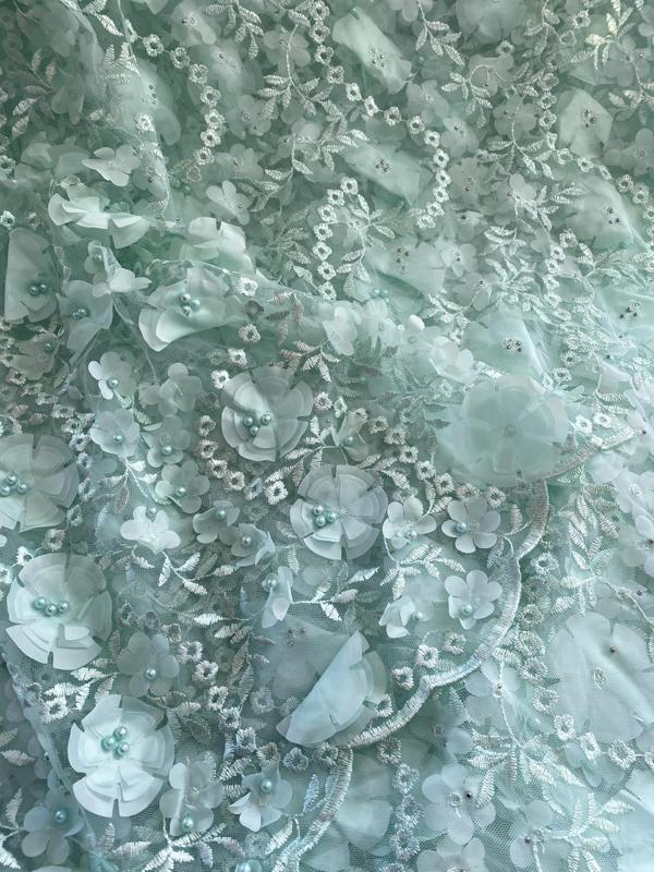 3D Çiçek İşlemeli Dantelli Elbise Kumaşı Yeşil 130cm x 11m - Image 1