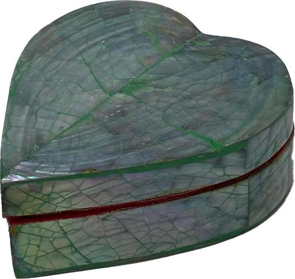 Sedef Kaplama Kalp Model Kadife Hediye Kutusu (Orta-Model 3) - Image 1