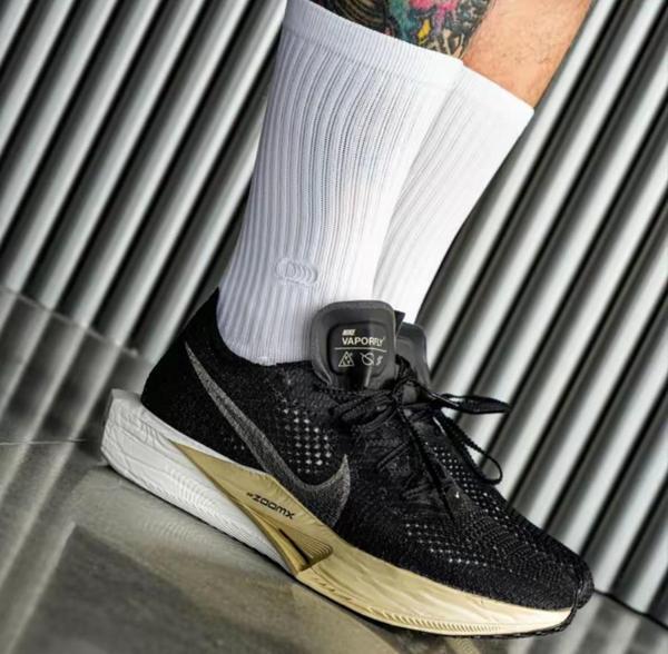 Nike ZoomX Vaporfly 3 YARIŞ Erkek Spor Ayakkabı-DV4129-001 - Image 1
