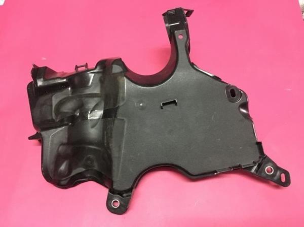 MOTOR ÜST ENJEKTÖR KORUMA BAKALİT KAPAĞI CLIO V MGN IV DUSTER II 1.5 DCİ - Image 1