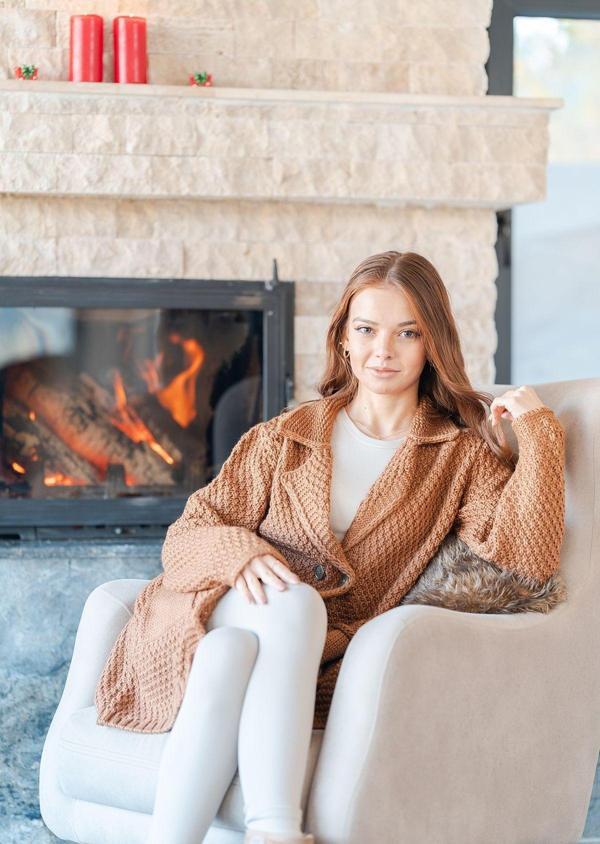 Düğme Detaylı Örme Hırka - Image 1