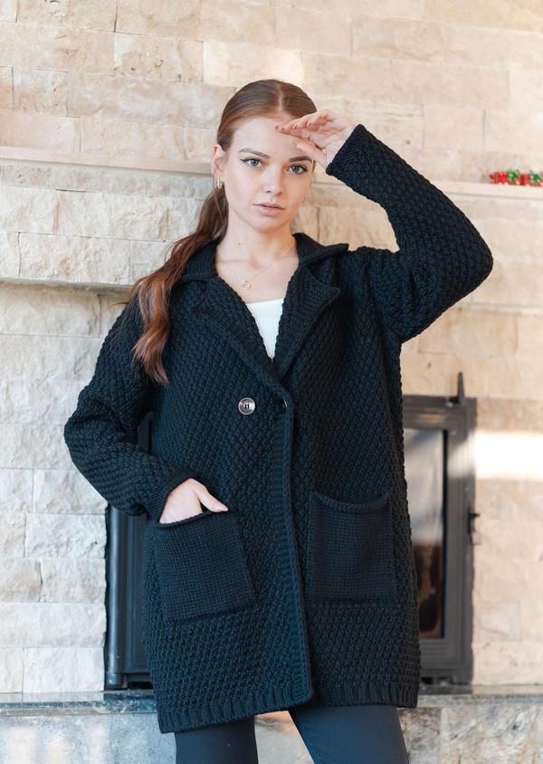 Düğme Detaylı Örme Hırka - Image 1