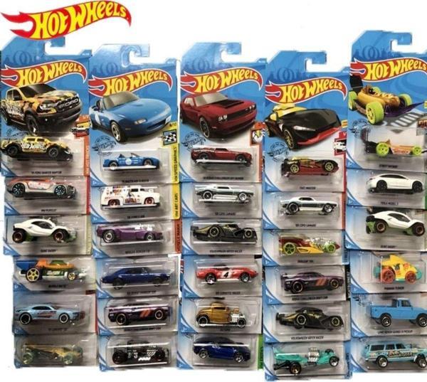 HOT WHEELS Sürpriz Arabalar 3 Adet Sürpriz Araba - Image 1