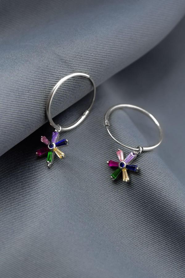 925 Ayar Gümüş Rodyum Kaplama Mix Taşlı Açelya Çiçeği Halka Küpe - Image 1