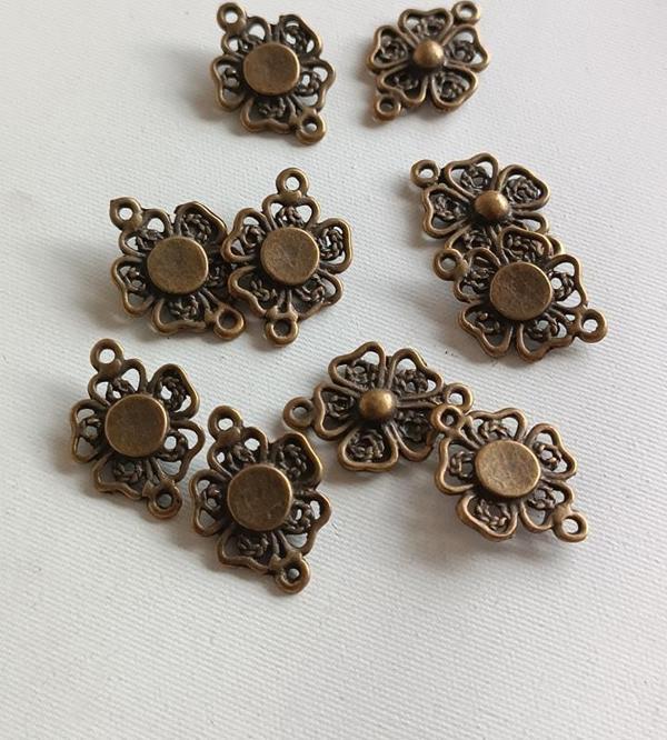 Yonca Metal Çinko Alaşım Kolye Ucu 21x3mm 10 Adet - Image 1
