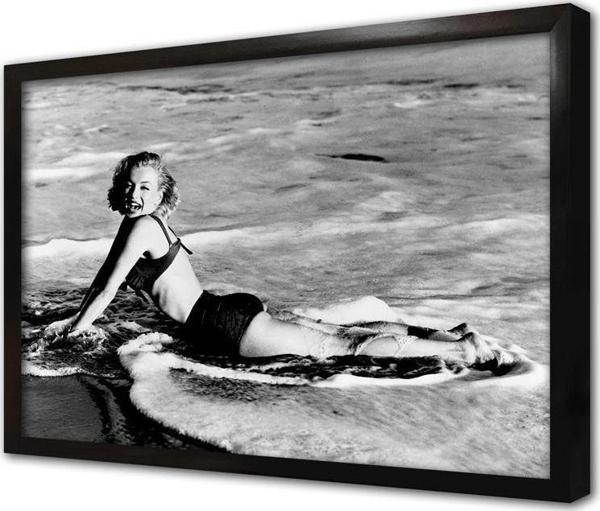 Tablosan Marilyn Monroe Yüzerken Çekilmiş Çerçeveli Mdf Tablo - Image 1