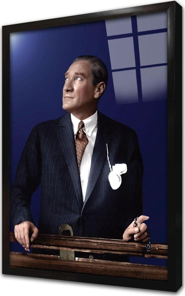 Tablosan Istikbal Göklerdedir Atatürk Çerçeveli Cam Tablo - Image 1