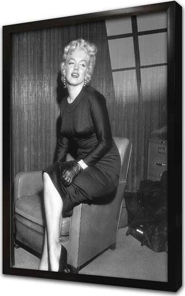 Tablosan Siyah Beyaz Marilyn Monroe Çerçeveli Cam Tablo - Image 1