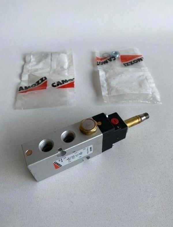 Camozzi NA54N-15-02 Elektro Pnömatik Valf 10 Bar - Image 1