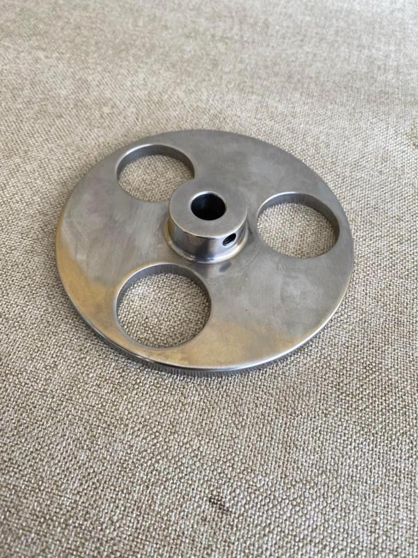 Delikli Çelik Flanş 110mm - Image 1