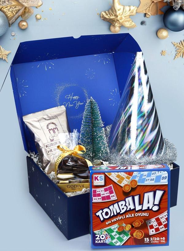 Trendmiya Godiva Napoliten Çikolata & Türk Kahvesi & Ahşap Zeminli Mini Çam Ağacı & Tombala & Yılbaşı Şapkası - Image 1