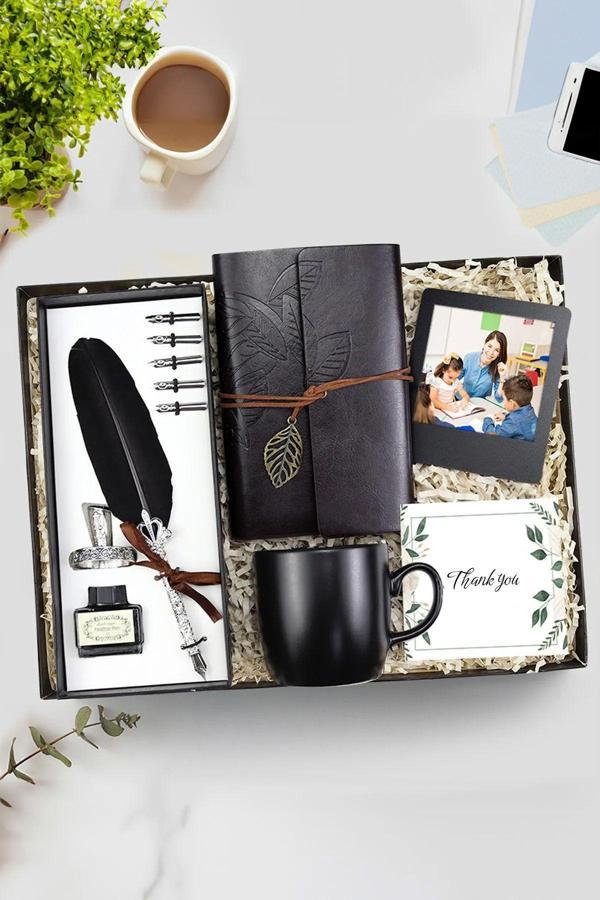 Trendmiya İnstagram Çerçeve & Tüylü Kalem & Deri Vintage Anı Defteri & Kupa Öğretmenler Günü Hediye Seti - Image 1
