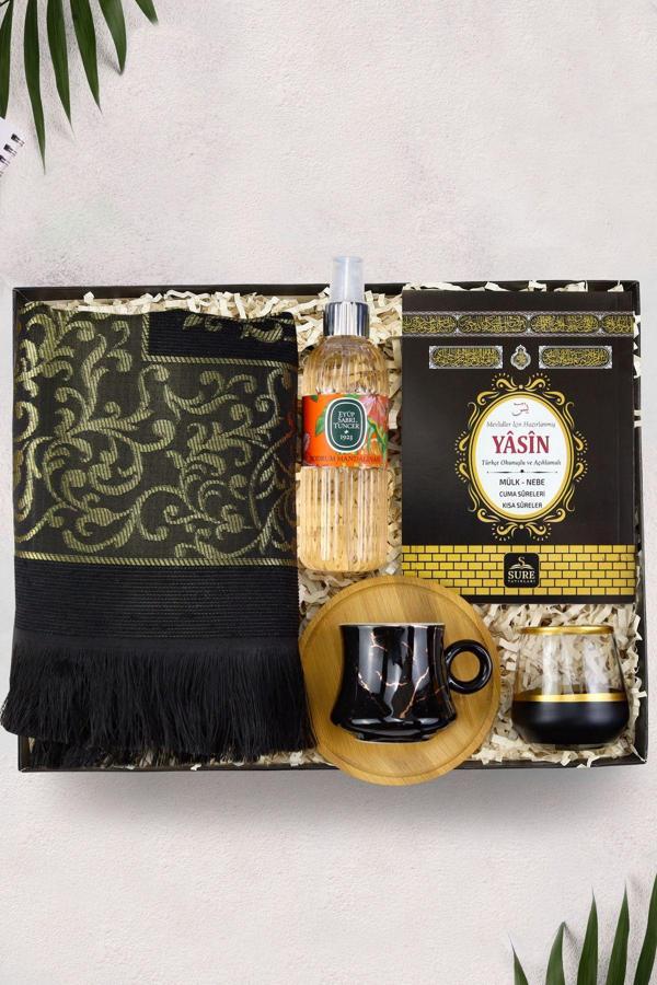 Trendmiya Yasin-İ Şerif & Seccade & Sprey Kolonya & Fincan & Gold Detaylı Kahve Yanı Su Bardağı Hediye Seti - Image 1