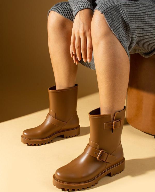 Pembe Potin Toka Detaylı Su Geçirmez Kısa Yağmur Kadın Bot 74-646-24 - Image 1