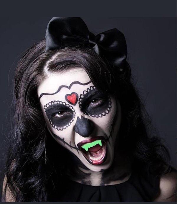HALLOWEEN VAMPİR DİŞİ FOSFORLU AST6720 - Image 1