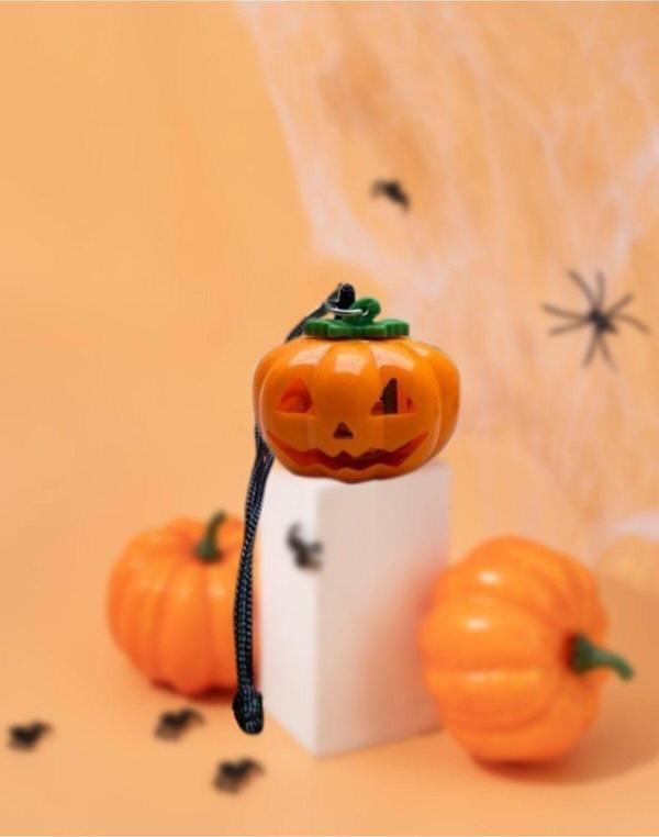HALLOWEEN BALKABAĞI IŞIKLI 3 FONKSİYONLU KOLYE AST6639 - Image 1