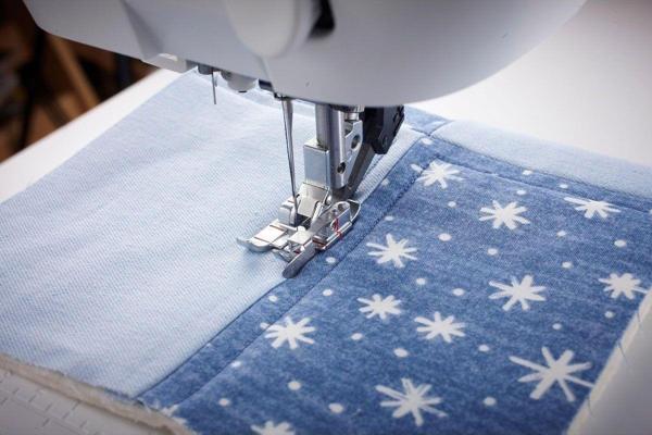 Pfaff IDT Sistemi İçin 1/4 İnç Geçmeli Kılavuz Ayağı 820924096 - Image 1