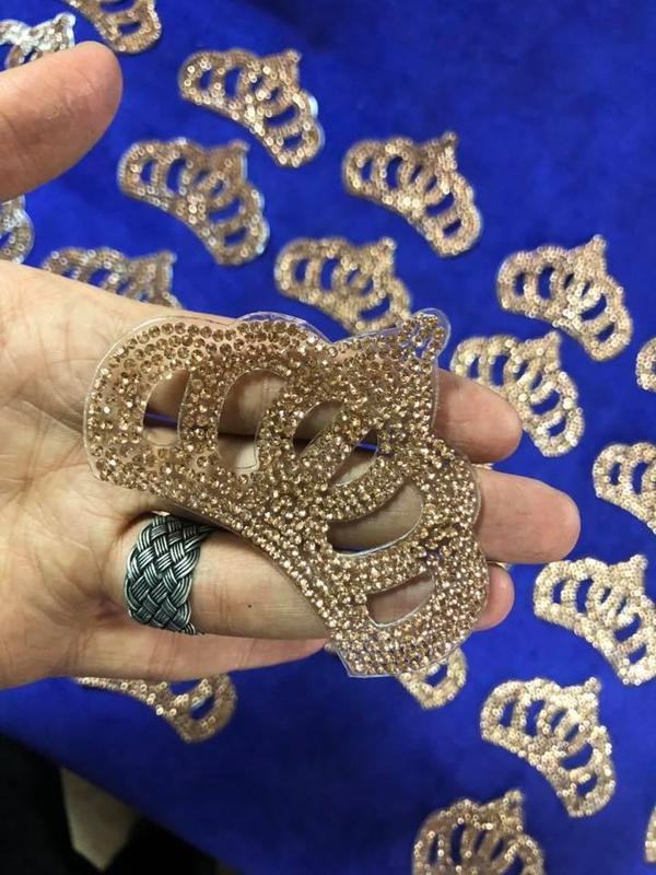 Kristal Sarı Taşlı Taç 8x5 cm - Şapka Kıyafet Taşlı Aksesuar - Image 1