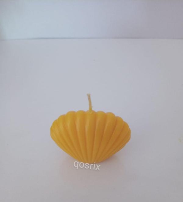 Sarı Mini İstiridye Deniz Kabuğu 1. Kalite Doğal Kokulu Mum Dekoratif 1 Adet - Image 1