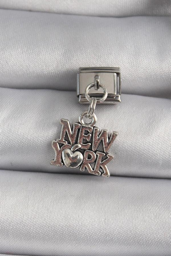 316L Çelik Gümüş Renk Sallantı New York Yazı Model Nomination Charm - TJ-BC1120 - Image 1