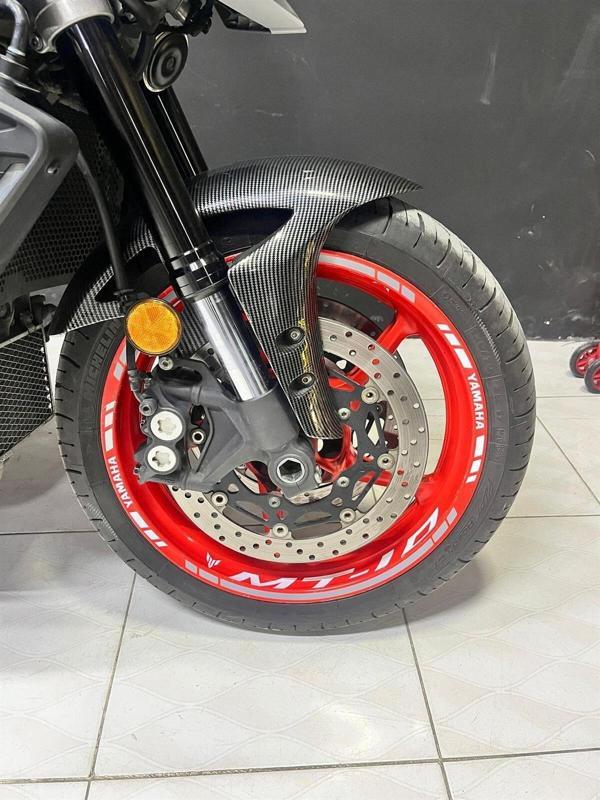 Yamaha MT10 Jant Sticker Etiket Model - Image 1