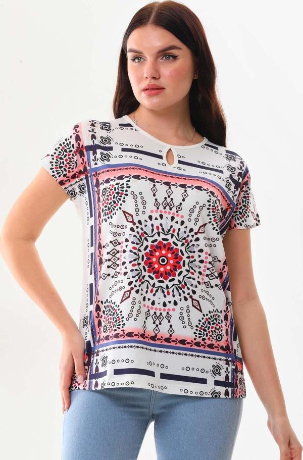 Sistas Kadın Desenli Pencere Detaylı Kısa Kol Bluz 23145 Ekru - Image 1