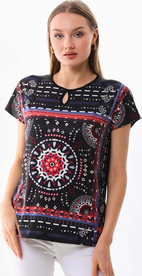 Sistas Kadın Desenli Pencere Detaylı Kısa Kol Bluz 23145 Siyah - Image 1