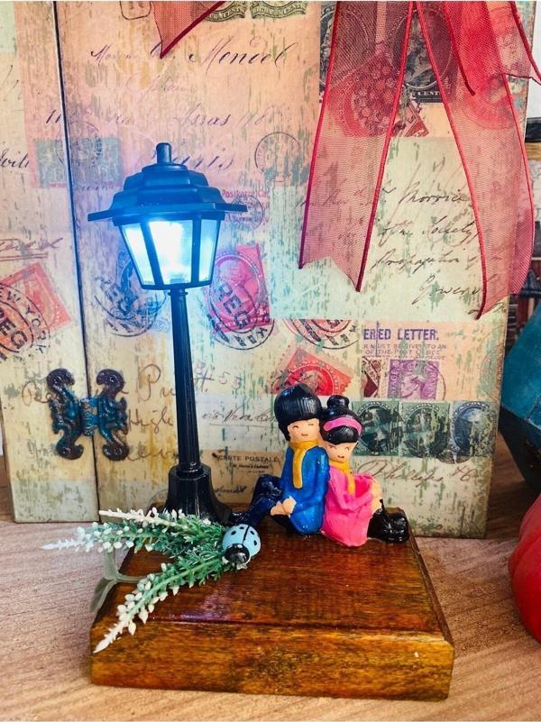 Myk Hediye Ve Sanat Atölyesi Kış Masalı Işıklı/Sokak Lambası Biblo - Image 1